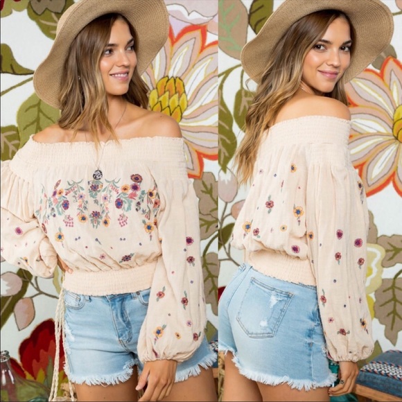 BRAND NEW Floral Embroidered Shirt - Picture 3 of 5